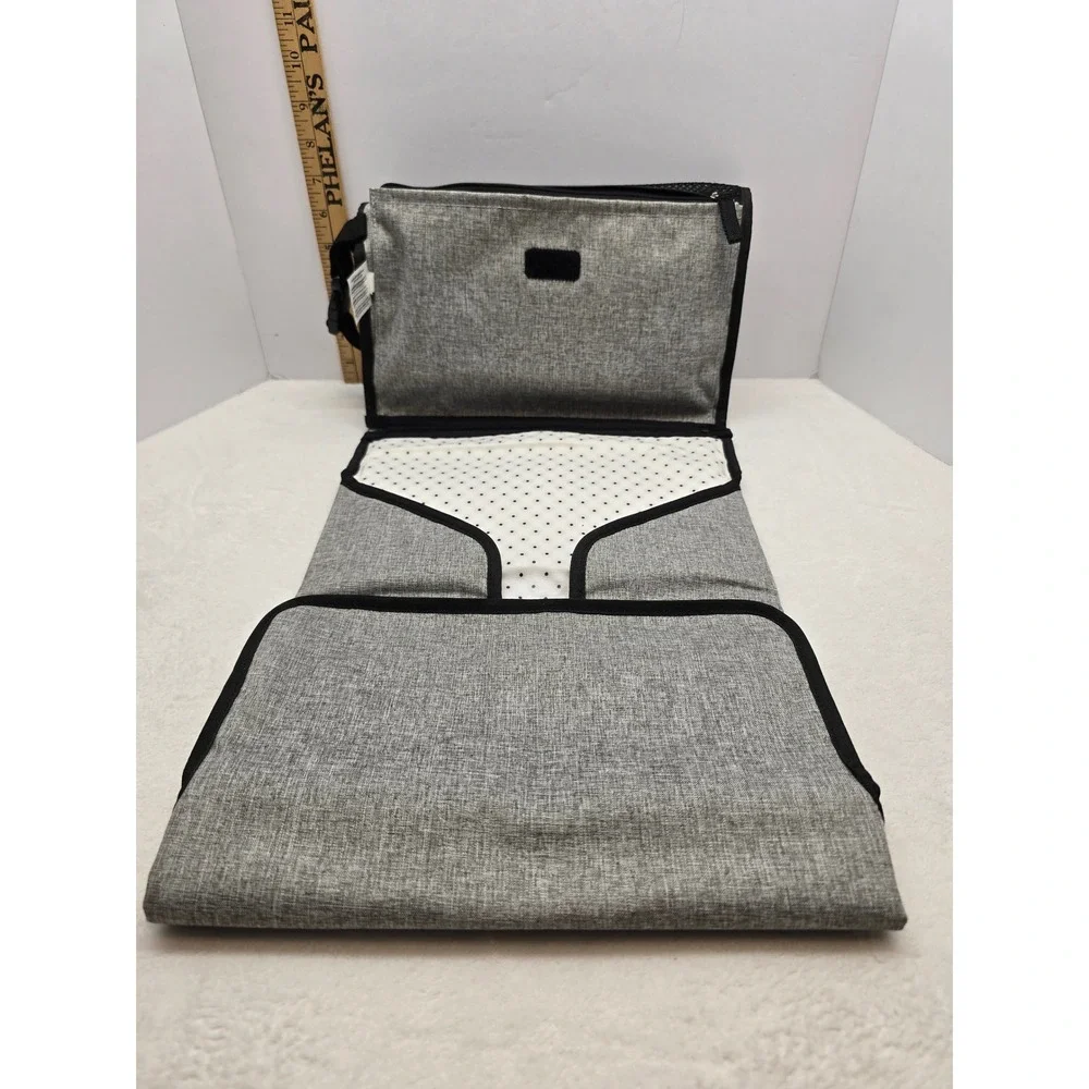 Skip‎ Hop Pronto Signature Portable Diaper Changing Station Heather Gray Unisex